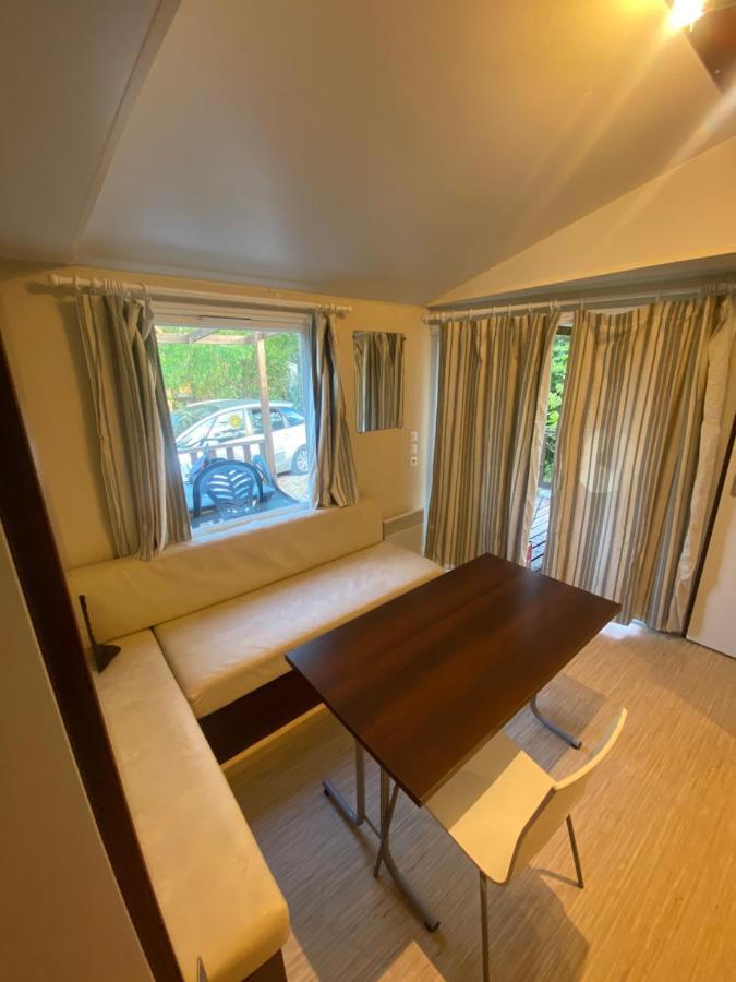 Sejour Inoubliable En Provence, Camping 4* La Roque-d'Antheron Eksteriør billede